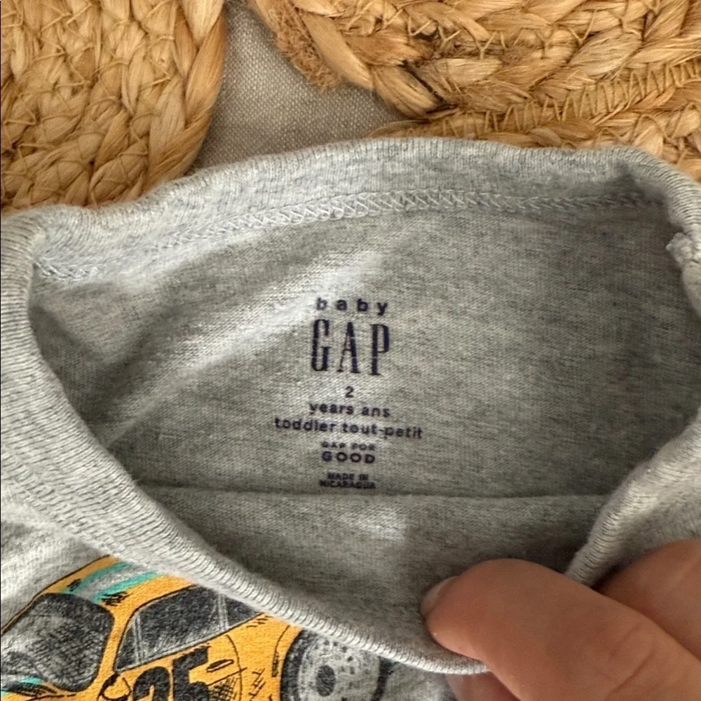 Baby Gap & Cat + Jack Outfit set. 2T